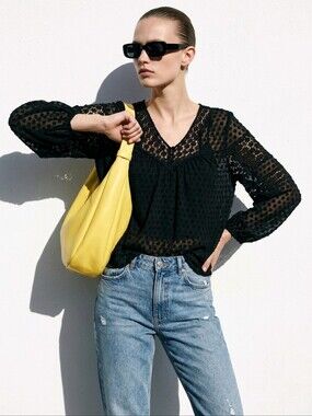 Rebecca Taylor Size 0 Black Lace Crochet Blouse